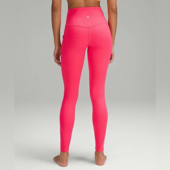 E - Lululemon Align High-Rise Pant with Pockets 28"
Lip Gloss - Picture 1 of 5